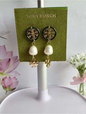 Tory Burch Moondance Pearl Drop Earrings.